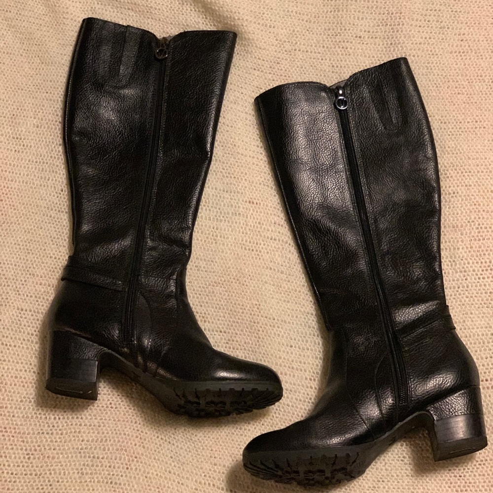 Jambu black boots